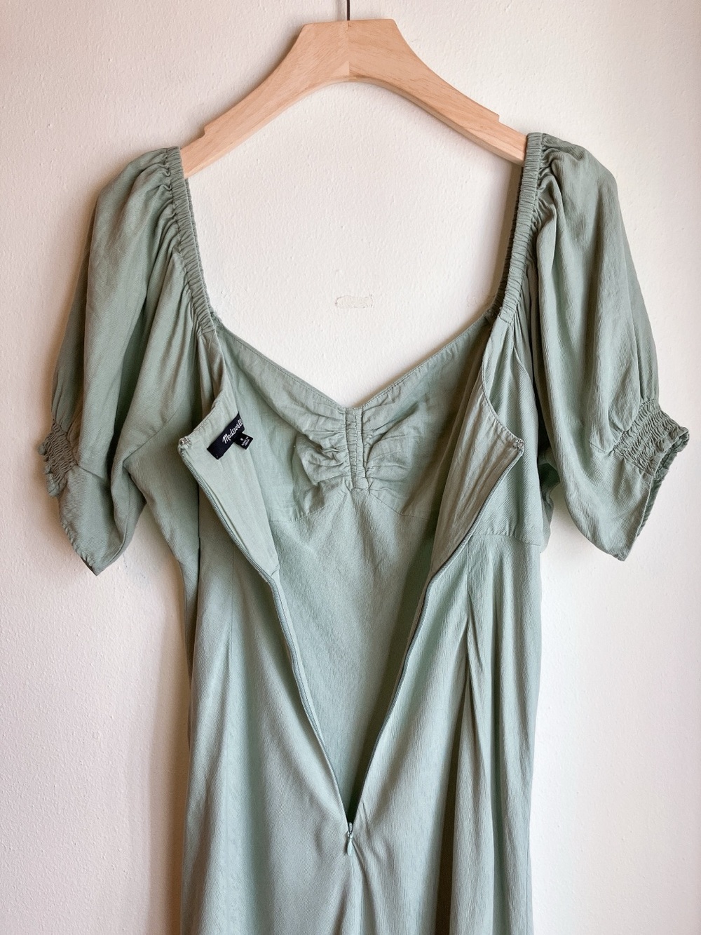Madewell Sweetheart Neckline Puff-Sleeve Dress Earthy Green Medium Size 8 EUC - Picture 7 of 13